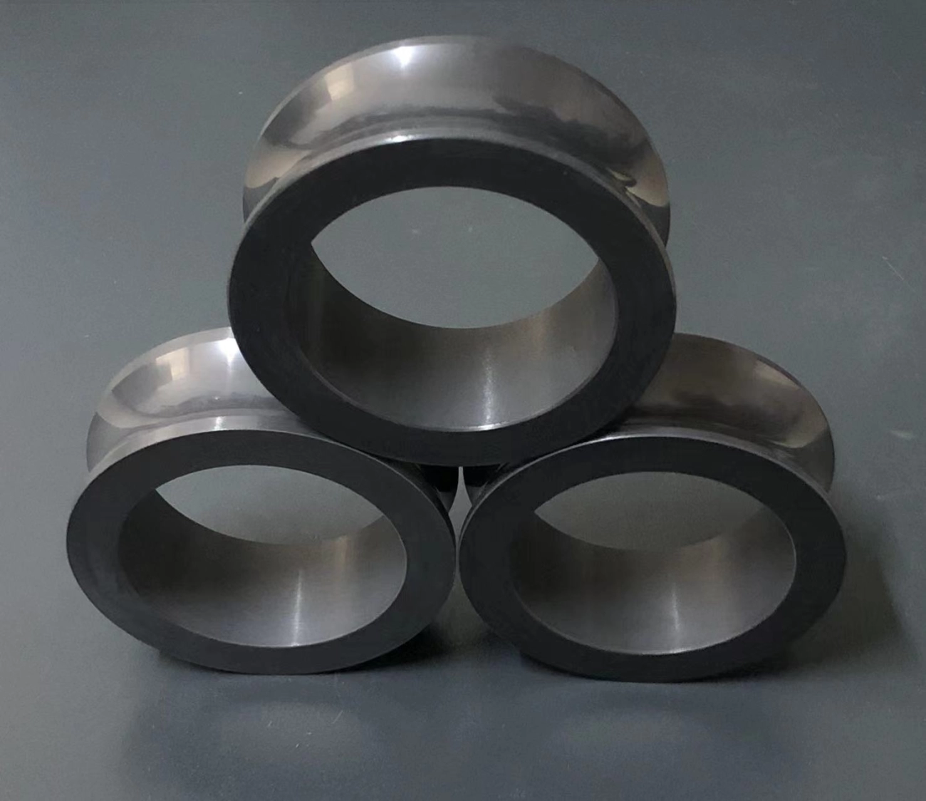 Gotrays SiC Sleeves Hardness Thermal Stability